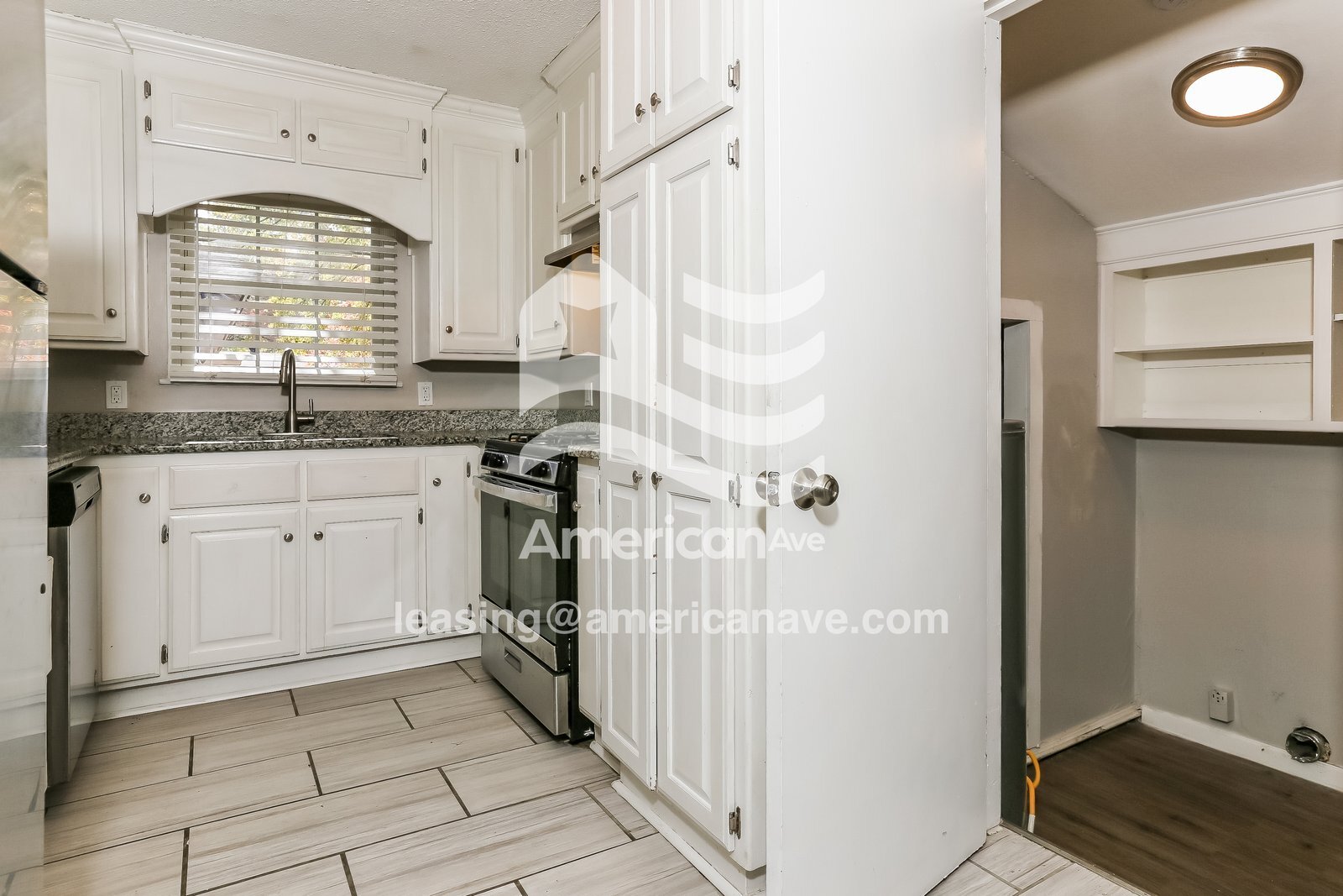 Building Photo - 12 Deerfield Dr