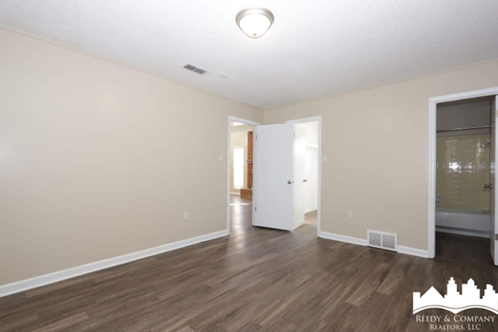 Building Photo - 6051 Port Harbor Dr