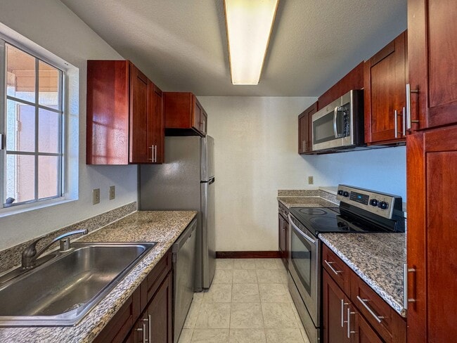 Primary Photo - Available Now. 2BD/2BA/1PKG townhome at Vi...