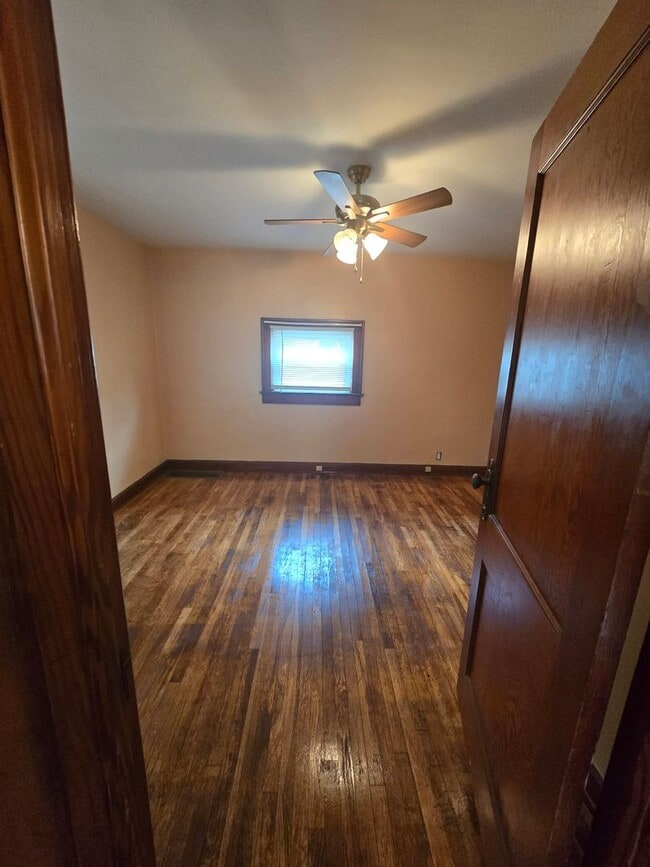 Building Photo - Four Bedroom Home Located on the Westside ...