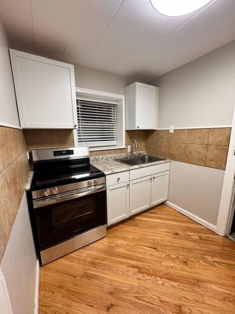 Building Photo - 6023 N Fairfield Ave