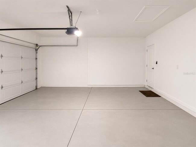 Building Photo - 410 Taft Dr
