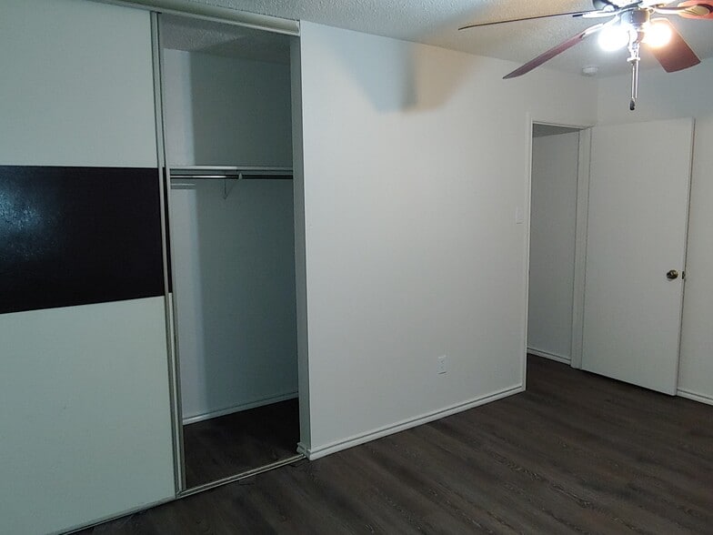 3rd bedroom closet. - 6466 Beech Trail Dr