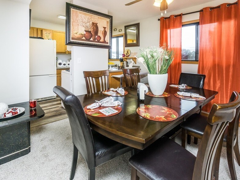 Building Photo - 3256 Dodd Ln