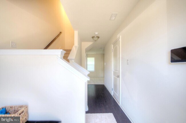 Building Photo - 58 Iron Gate Rd