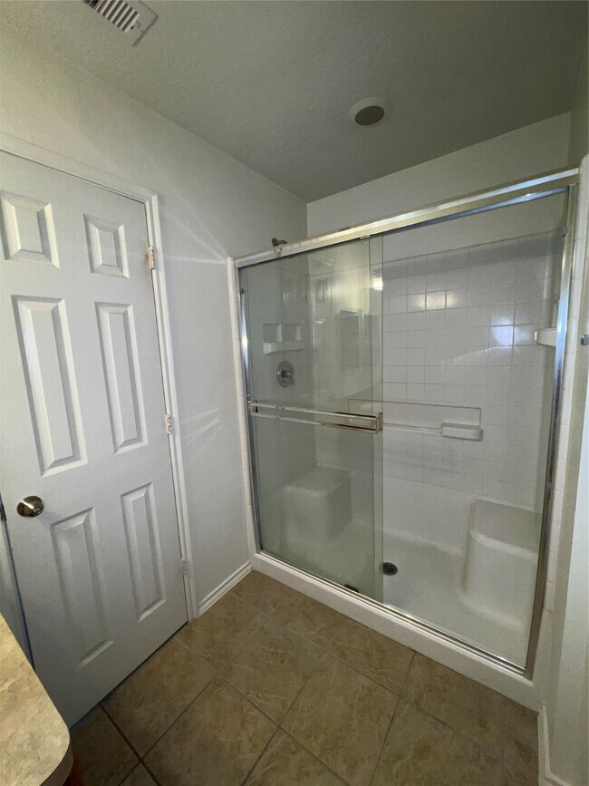 Building Photo - 18823 S Lyford Dr