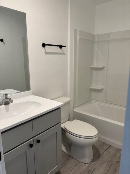 Building Photo - 595 Wagner Dr