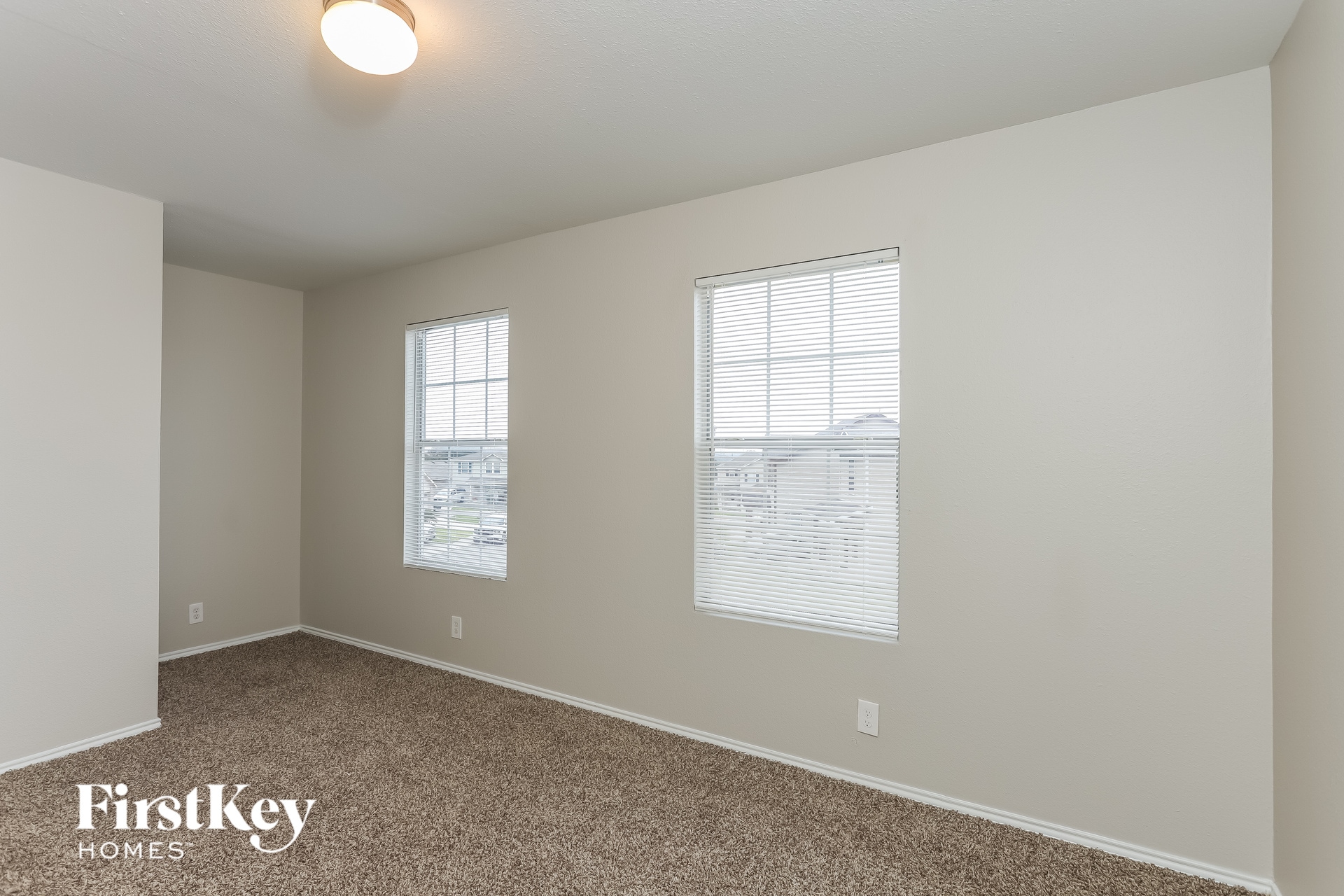 Building Photo - 111 Quince Flower