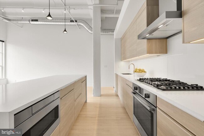 Building Photo - 1515 14th St NW