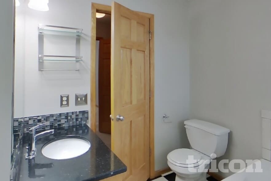 Building Photo - 1230 Varner Way