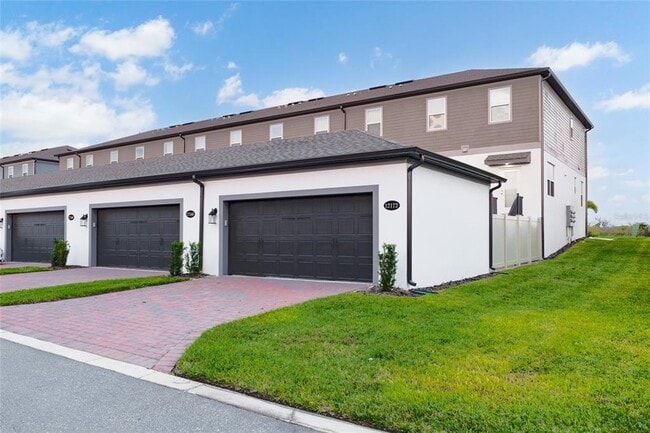Building Photo - 12172 Plumpton Dr