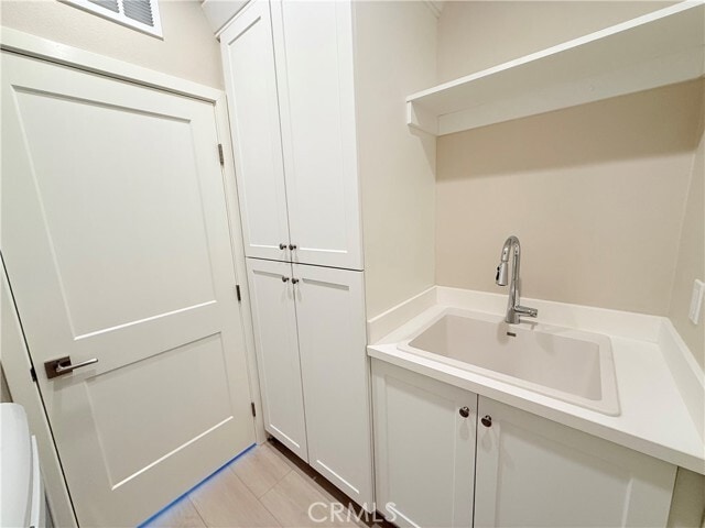 Building Photo - 130 Fairgreen