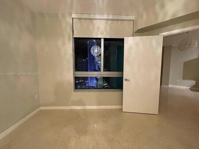 Building Photo - 350 S Miami Ave