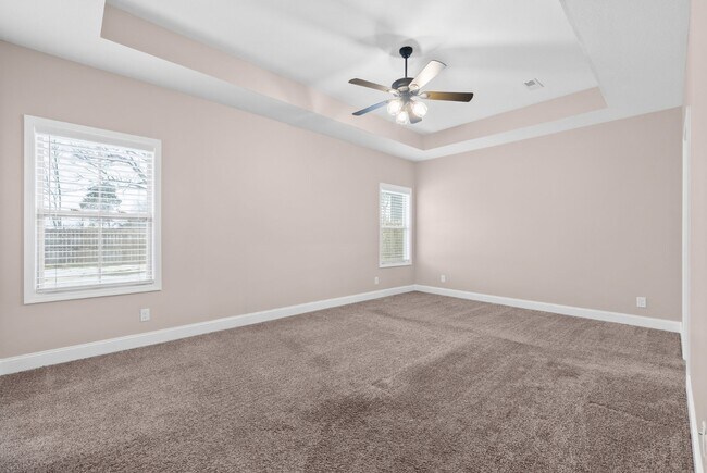 Building Photo - 1151 Eagle's View Dr