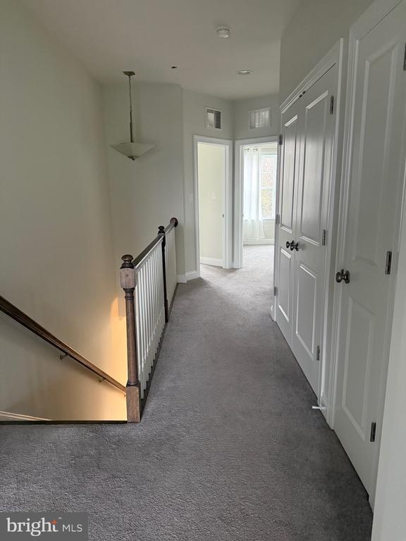 Building Photo - 220 Charles Ellis Dr