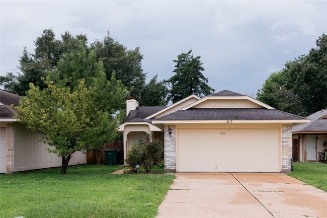 Building Photo - 13719 Vira Ln