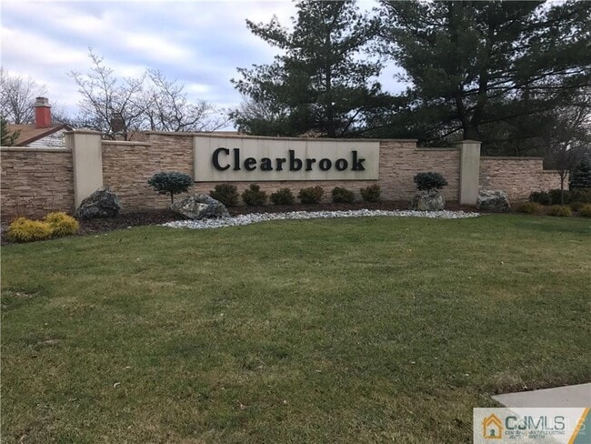 Building Photo - 0-434 Andover Dr