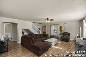 Building Photo - 7205 Breeze Hollow