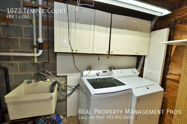 Building Photo - 1073 Temple Ct