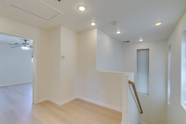 Building Photo - Bright & Inviting 3 Bedroom Home in 89148