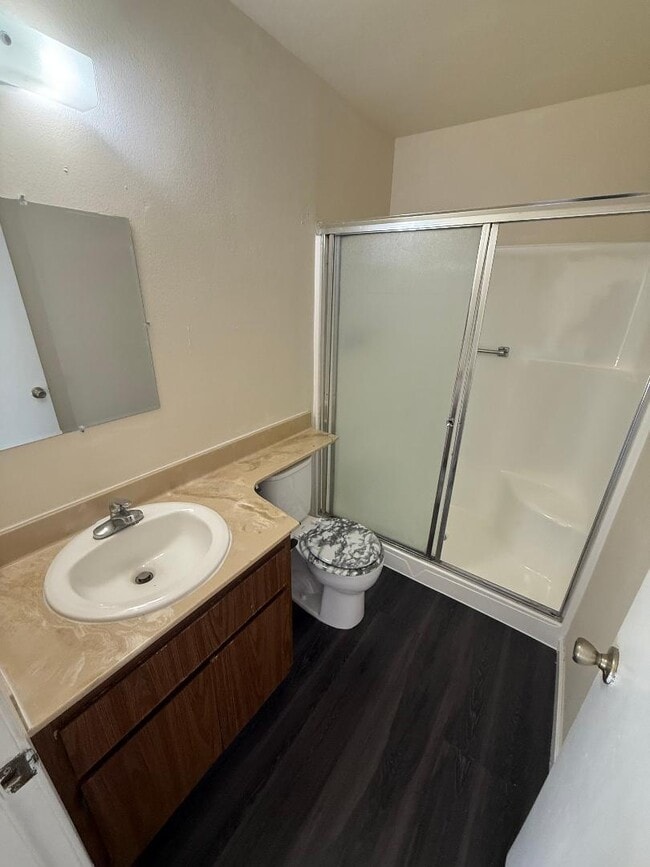 Building Photo - 2112 Banyan Way
