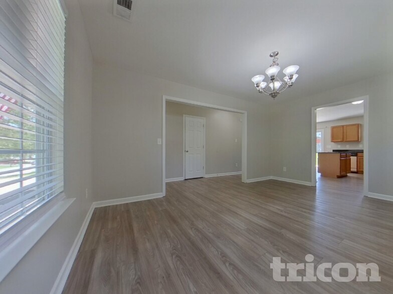 Building Photo - 543 Silver Spoon Ln