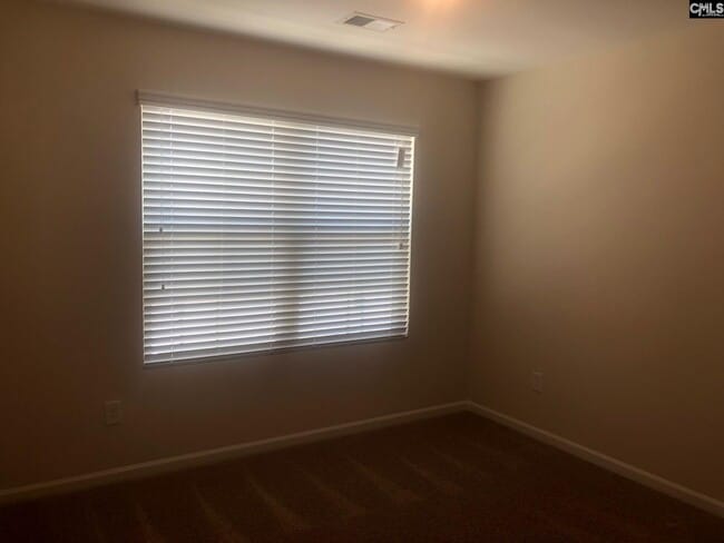 Building Photo - 1057 Roscoe Rd