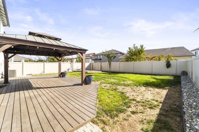 Building Photo - 3814 Fong Ranch Rd