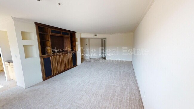 Building Photo - 3939 Illinois St