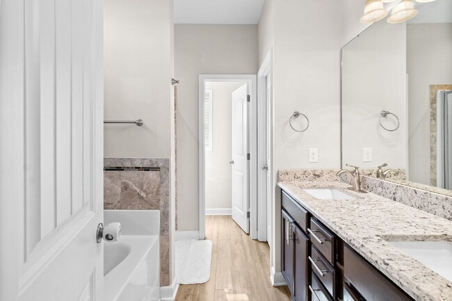 Building Photo - The Weston Wood Home