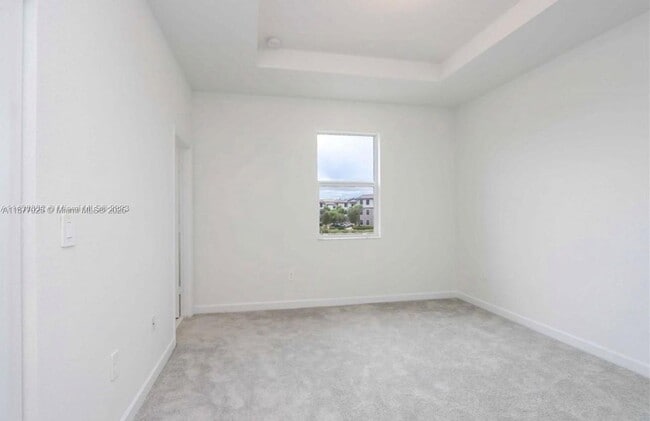 Building Photo - 26459 SW 148th Ave