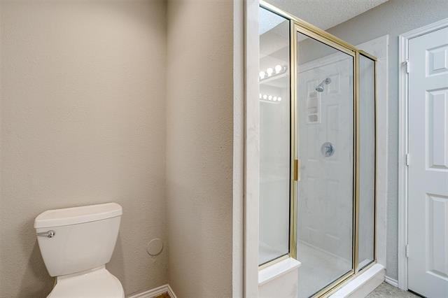 Building Photo - 5909 Kesler Dr