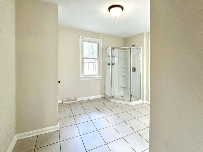 Building Photo - 146 Van Horn Ln