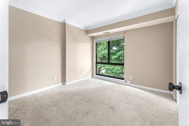 Building Photo - 6099 Majors Ln