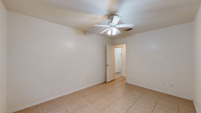 Building Photo - 2 WEEKS FREE + $1,295 ALL TILE DUPLEX BY FORT HOOD!!!