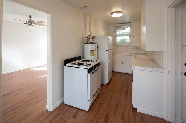 Building Photo - *OPEN HOUSE: 5/3 1-2PM* 2 BR in the Heart ...