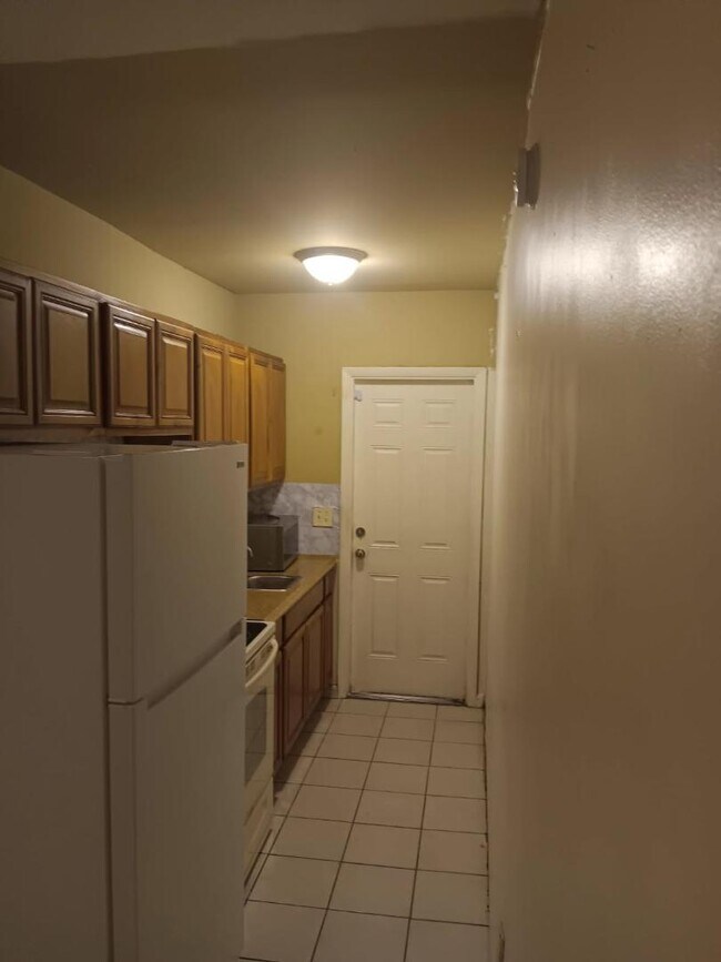 Building Photo - 3169 Mc Sherry Dr
