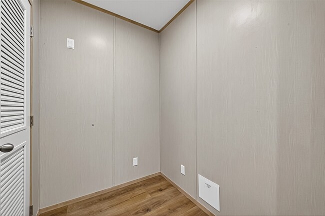 Building Photo - 1115 1 Oak Chase Rd