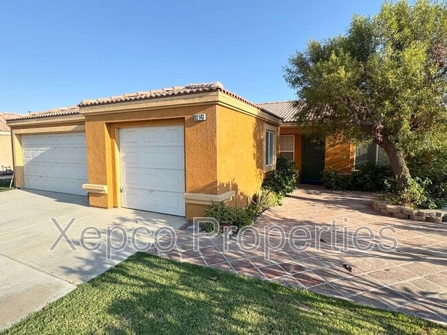 Building Photo - 82143 Pinyon Ave