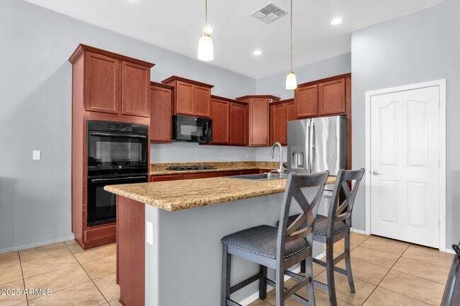 Building Photo - 16528 N 181st Dr