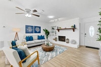 Building Photo - 305 3rd St