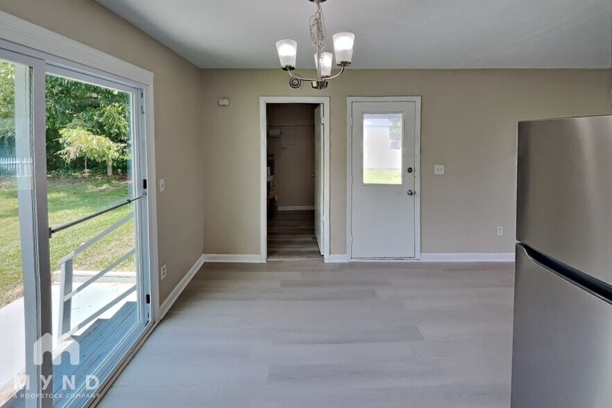 Building Photo - 3977 Lenora Church Rd