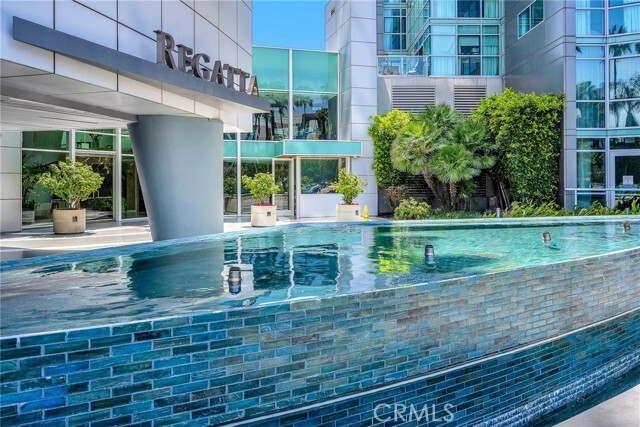Building Photo - 13600 Marina Pointe Dr