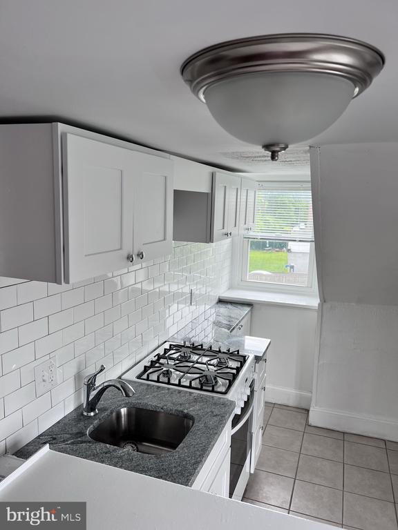 Building Photo - 703 Bethlehem Pike