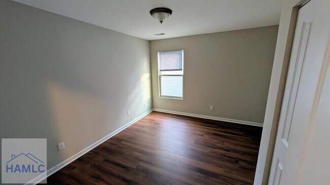 Building Photo - 418 Valdez Ct