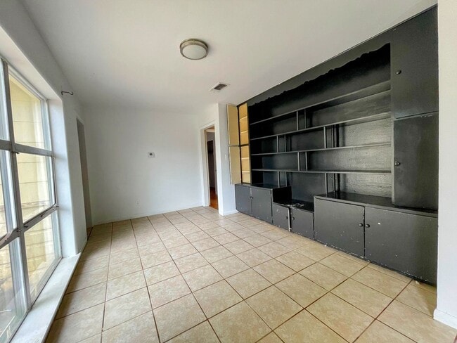 Building Photo - Texas-Style Charm and Comfort – 3-Bed, 2-B...