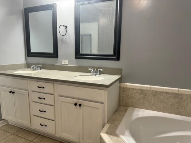 Building Photo - 2172 Heathrow Dr