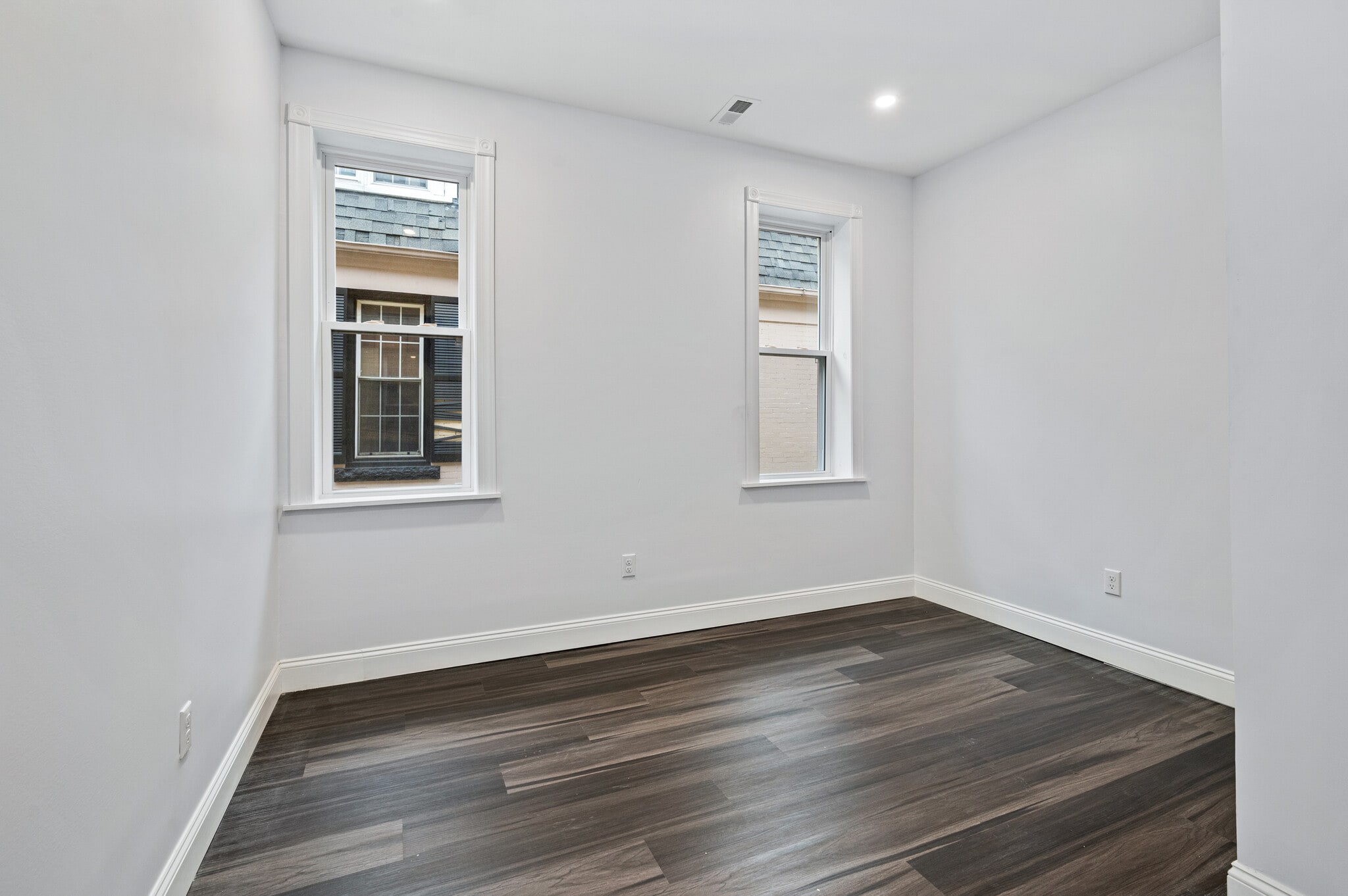 Building Photo - 318 Laurel St