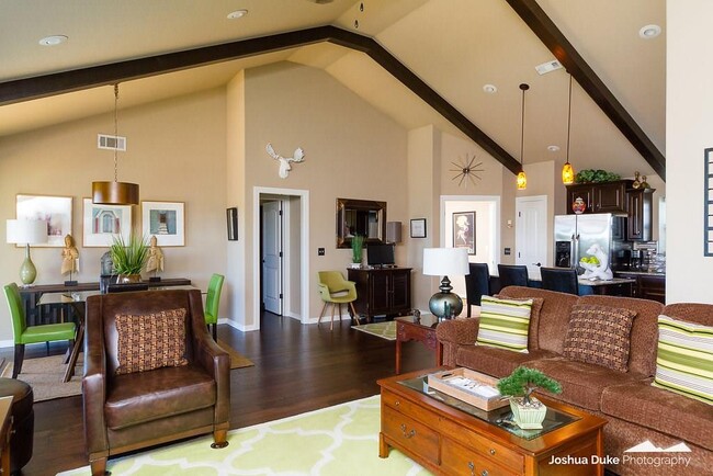 Building Photo - 3252 N Bentley Ridge