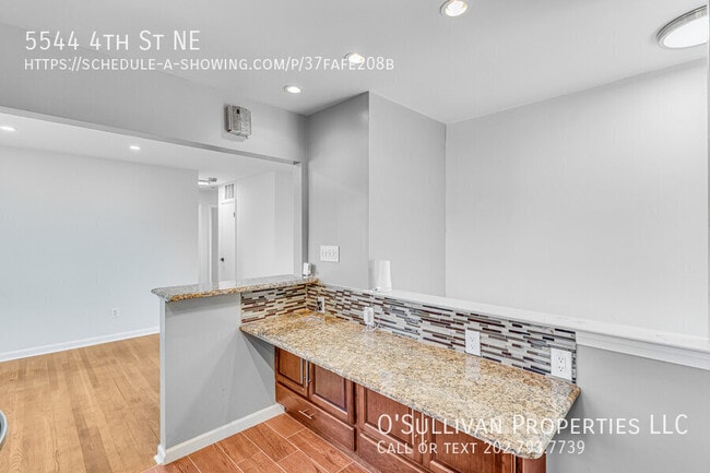 Building Photo - 5544 4th St NE